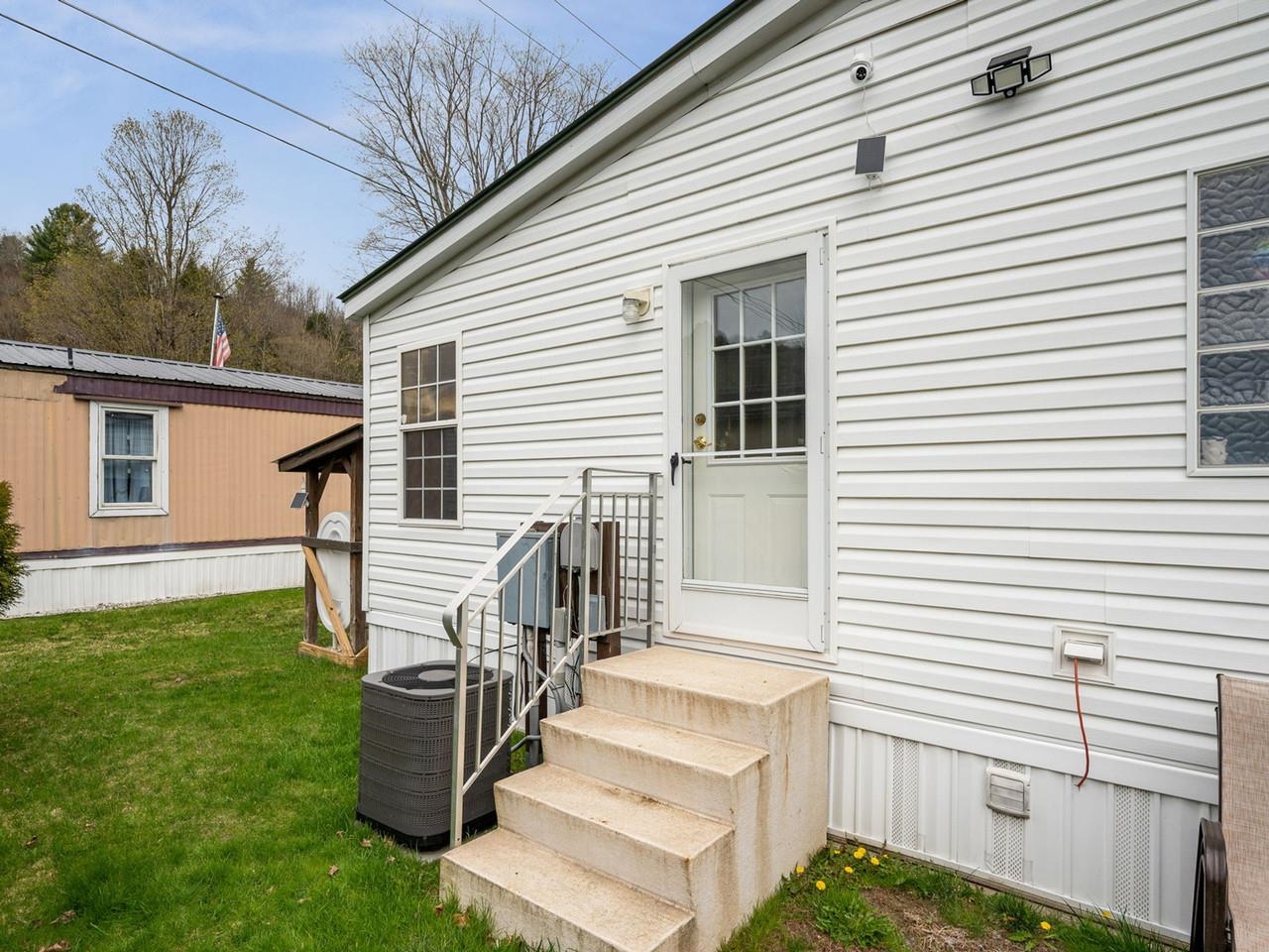 77 Ash Lane