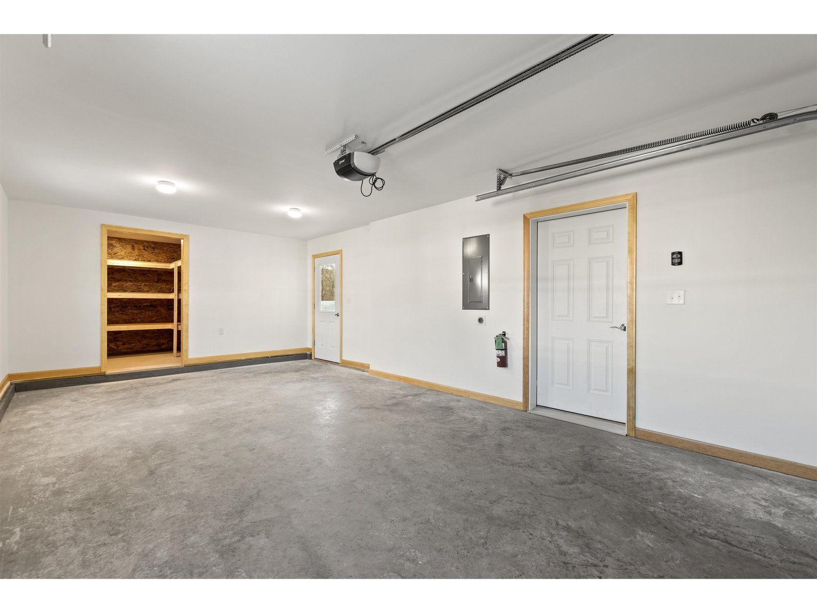 77 Buttonwood Drive
