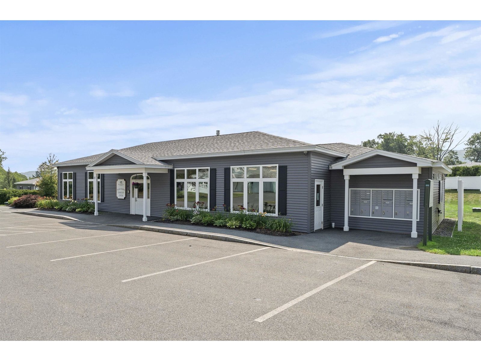 77 Buttonwood Drive