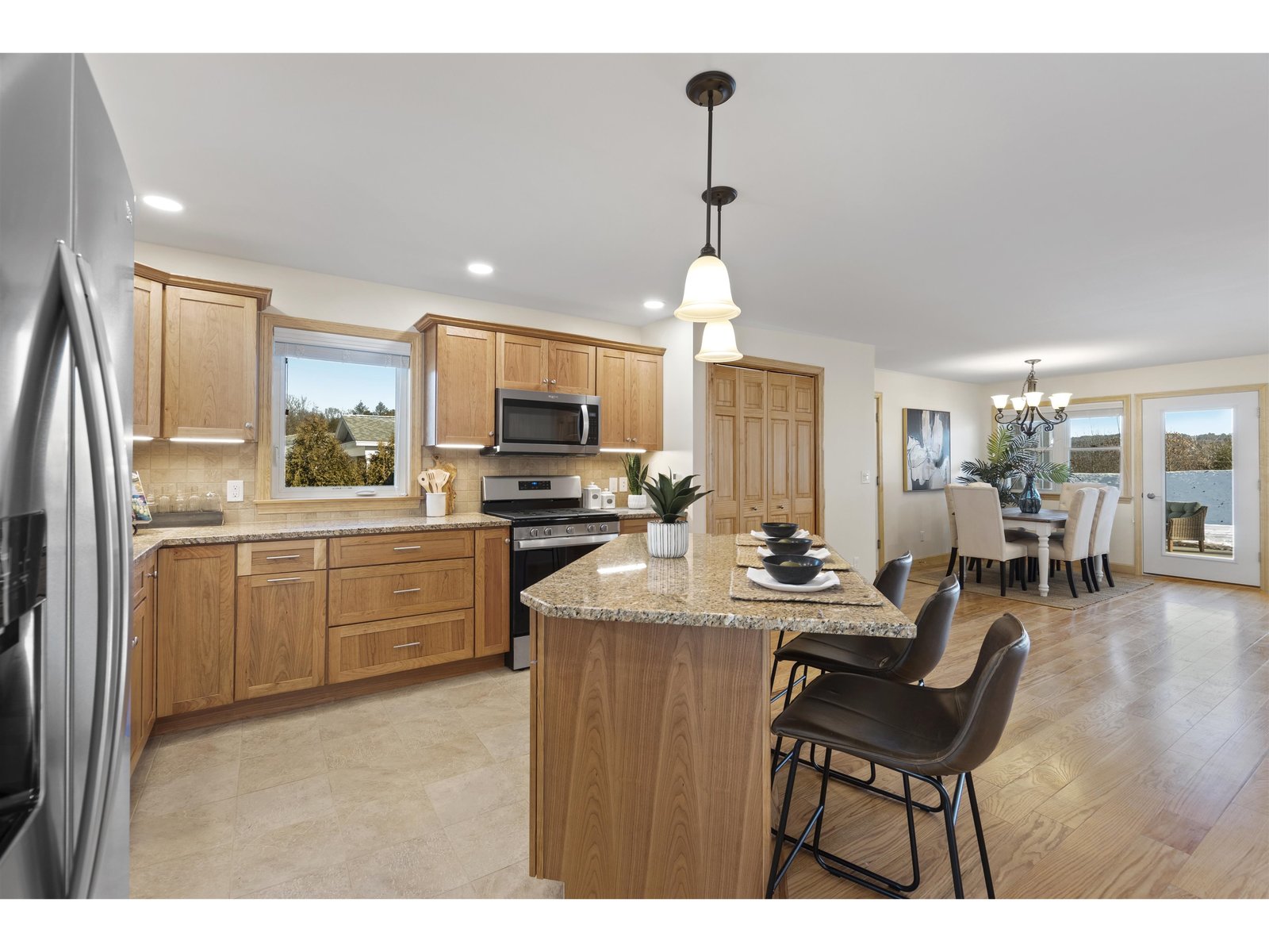 77 Buttonwood Drive