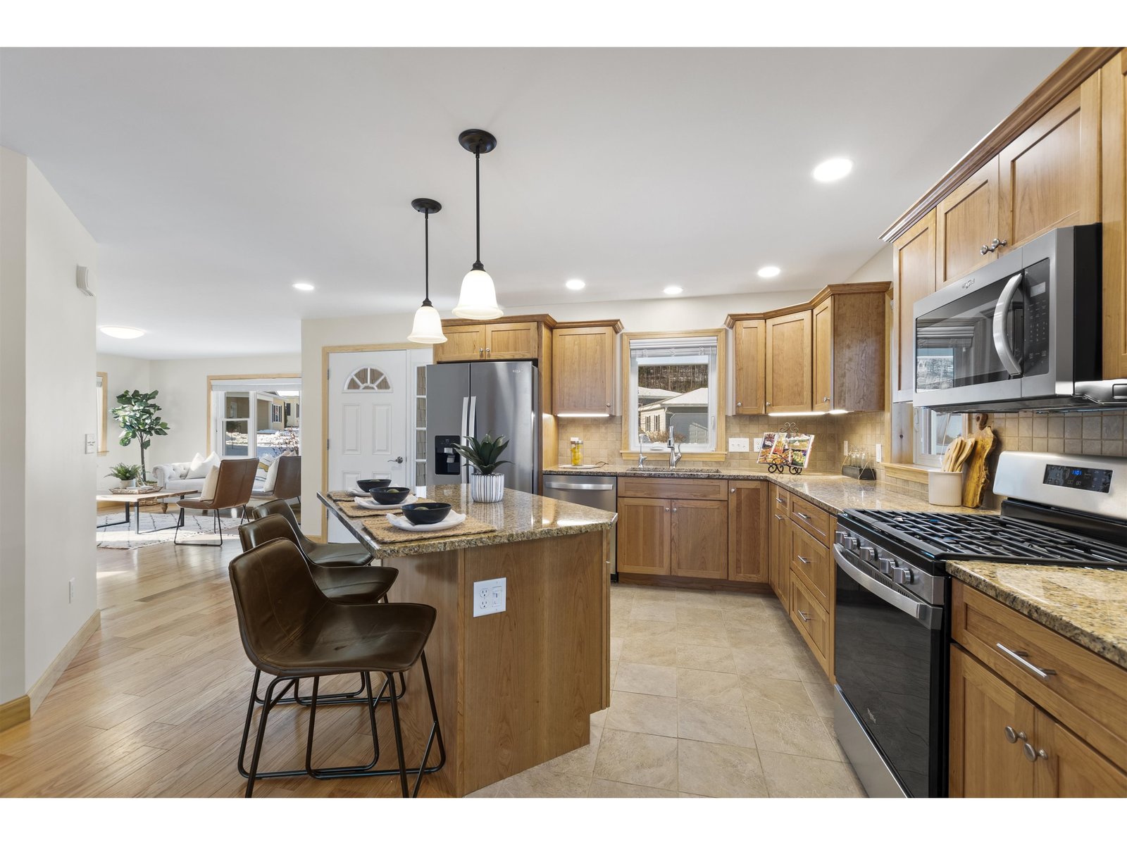 77 Buttonwood Drive