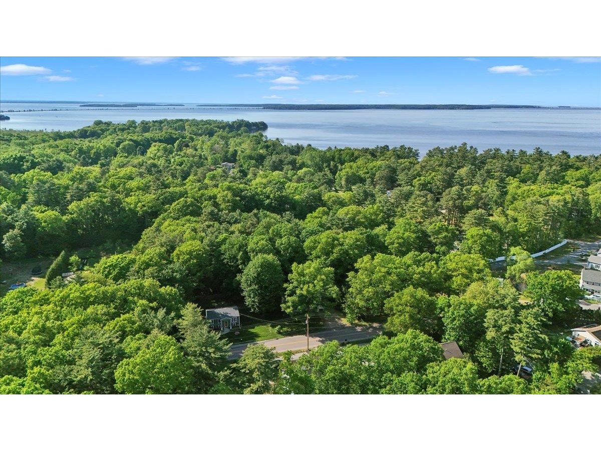 77 Colchester Point Road