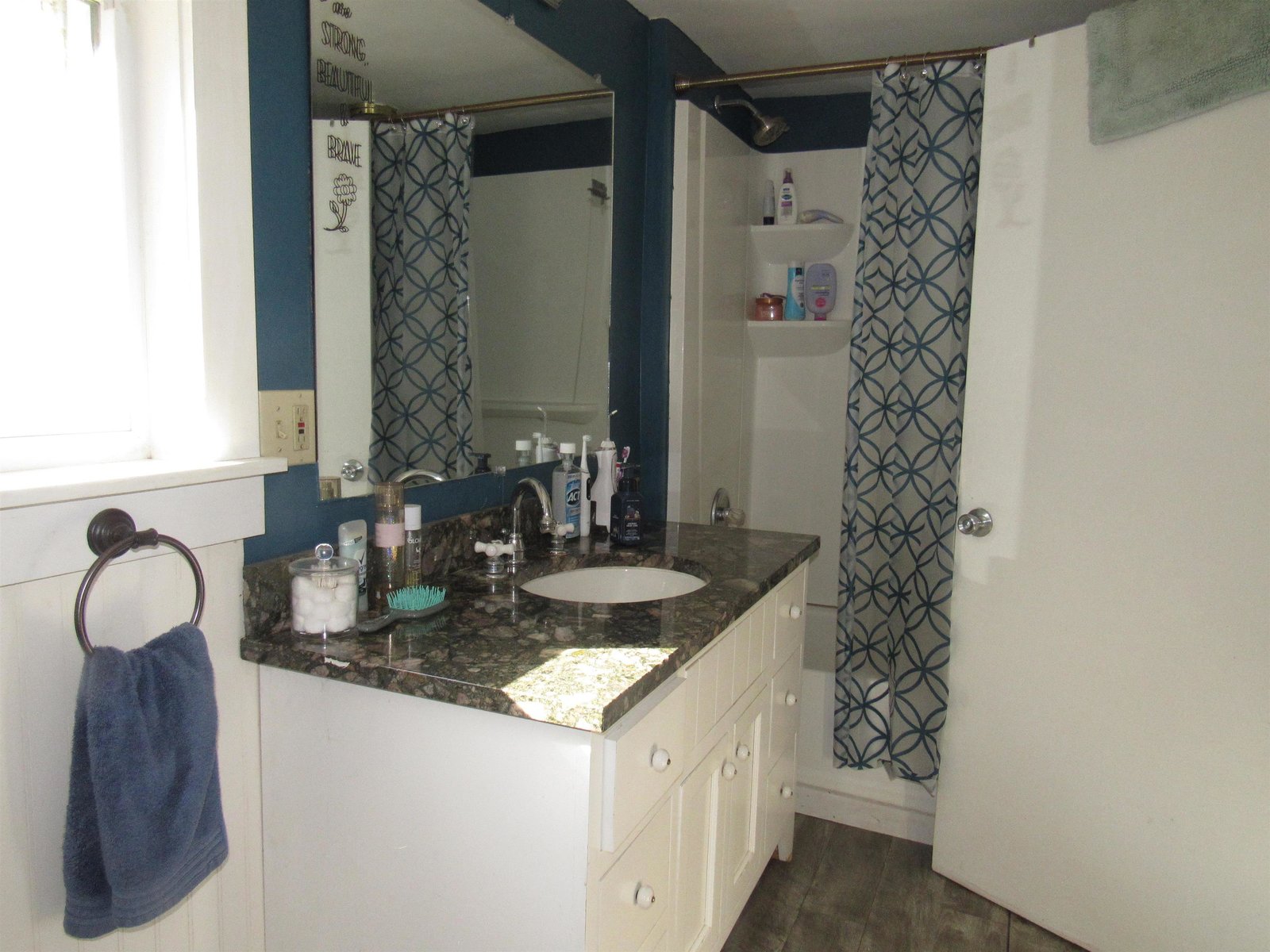 2nd Floor Full Bath