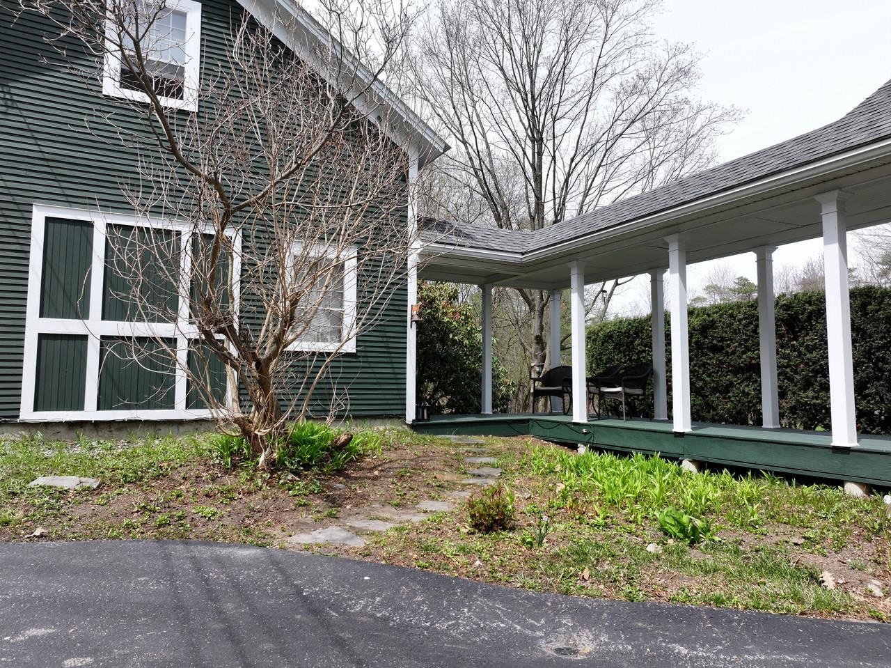 77 River Street