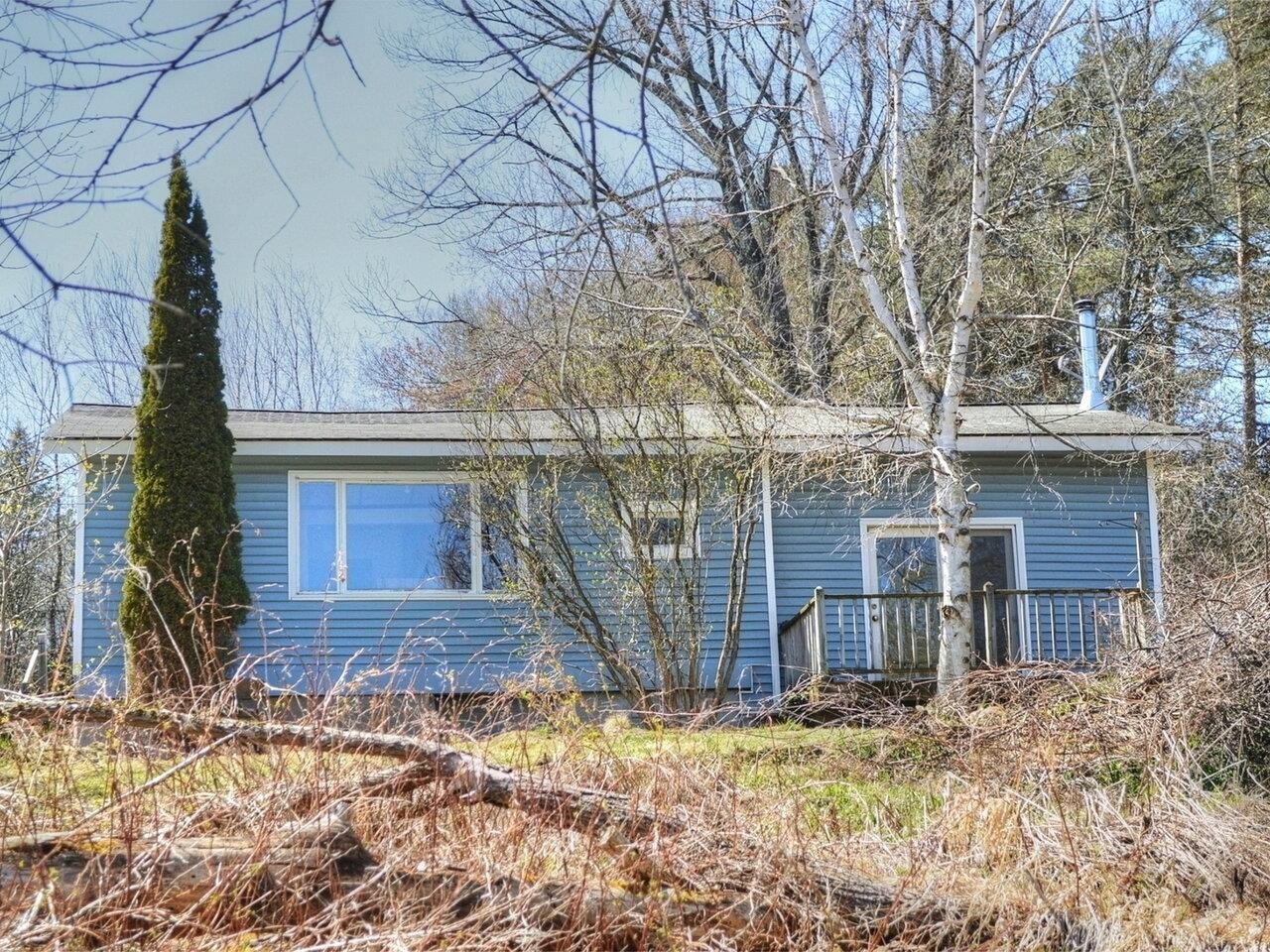 77 Shadow Lane