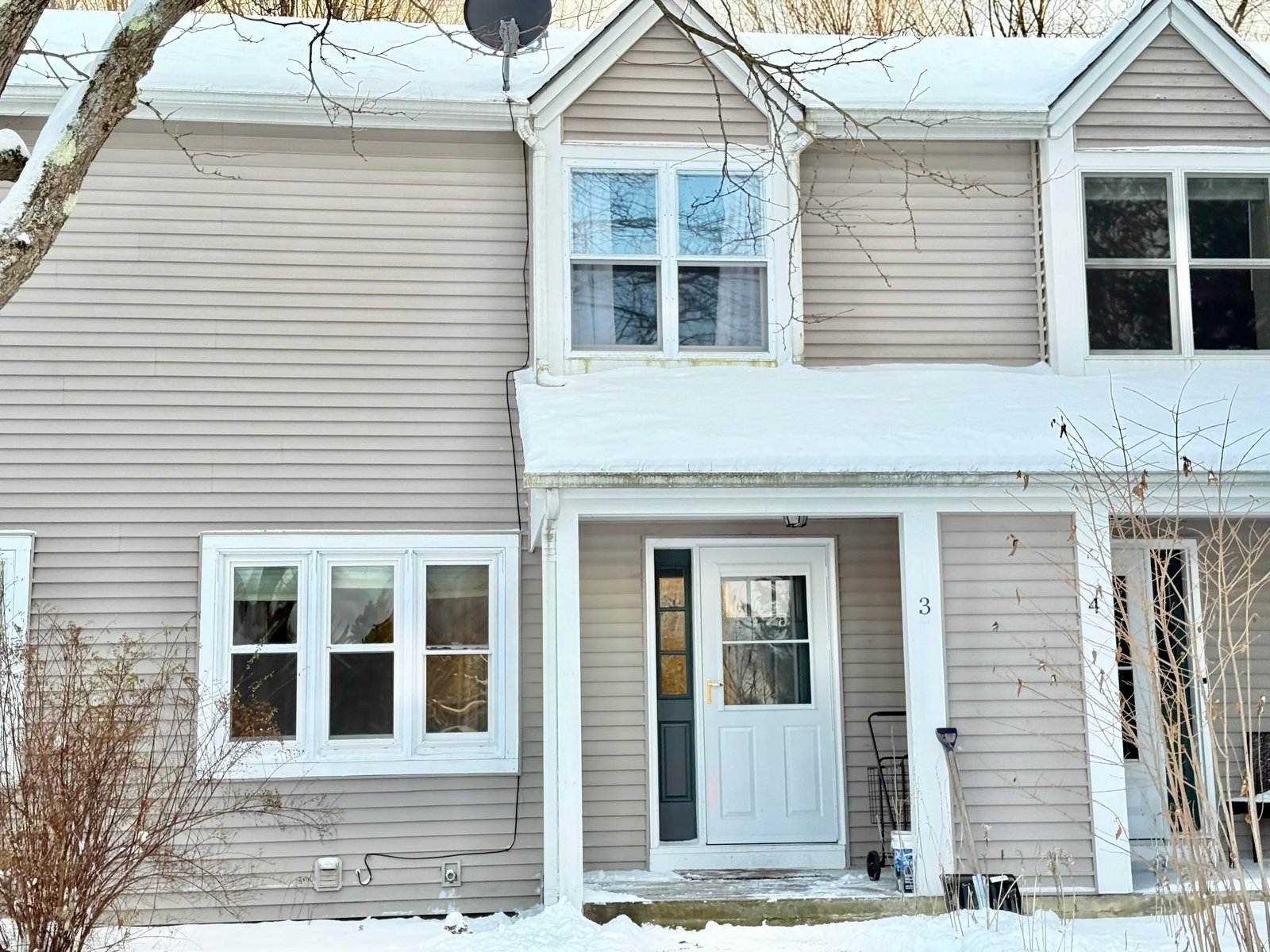 77 West Country Club Drive, Unit 3