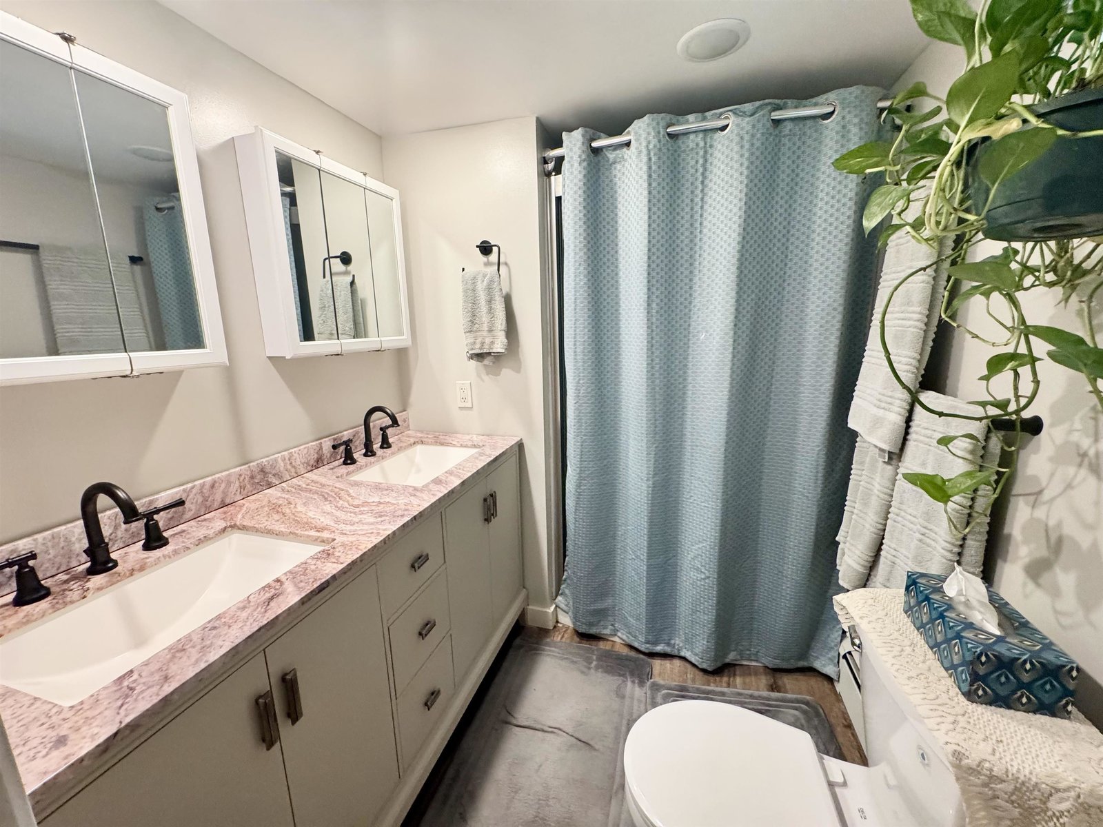 Primaary En Suite Bath
