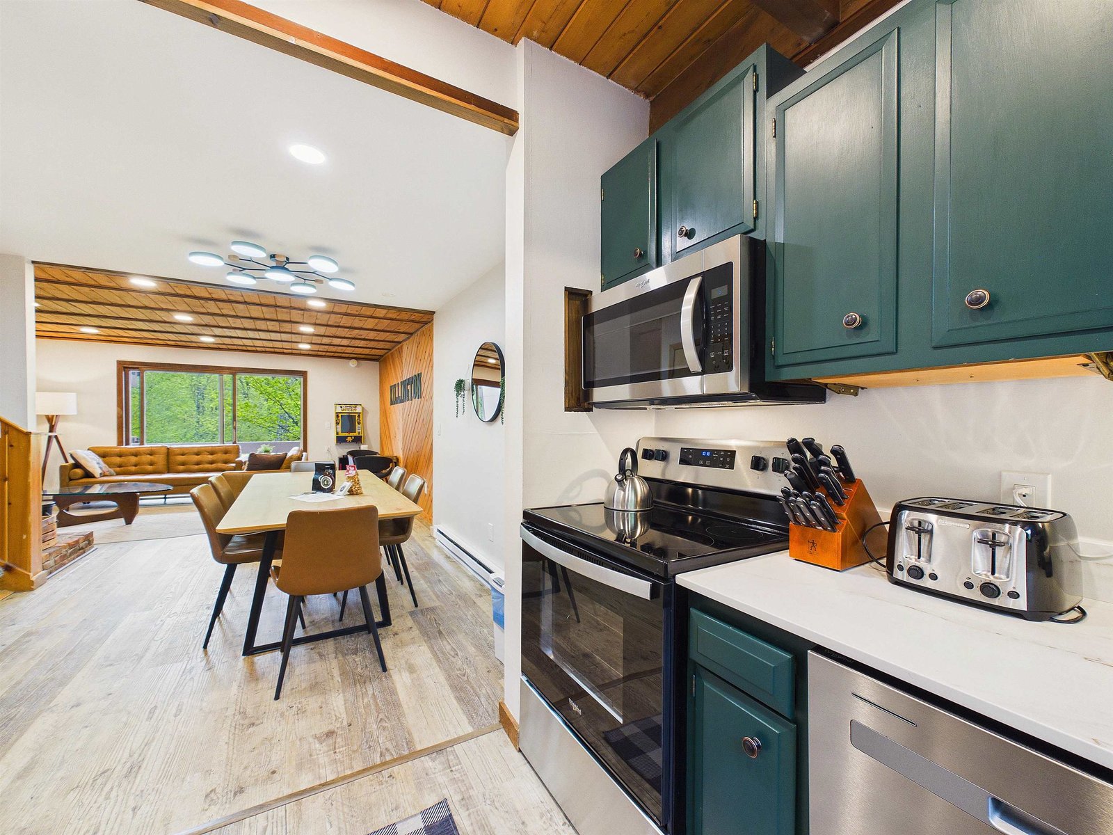 774 East Mountain Road, Unit E6