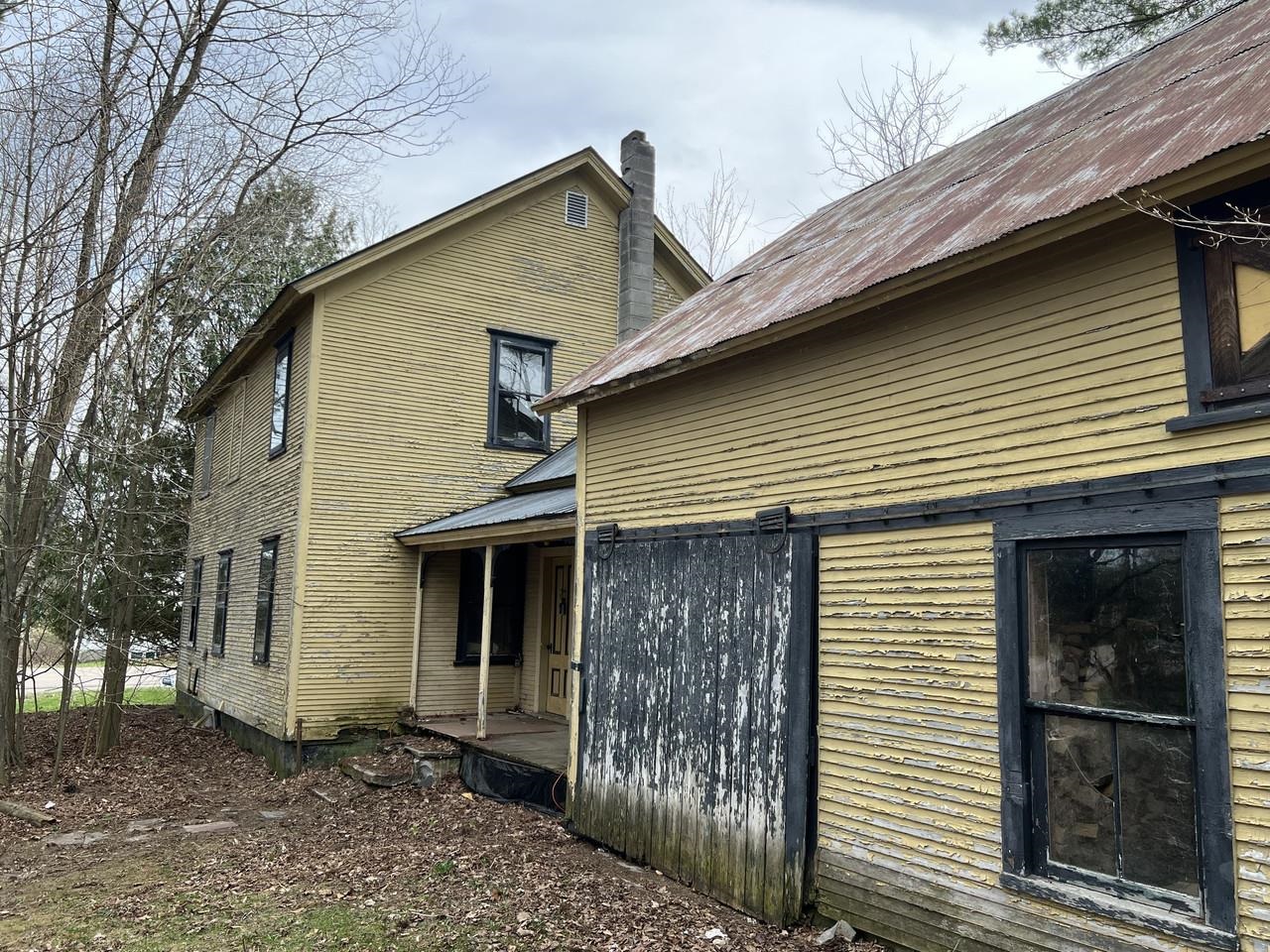 Attached Barn