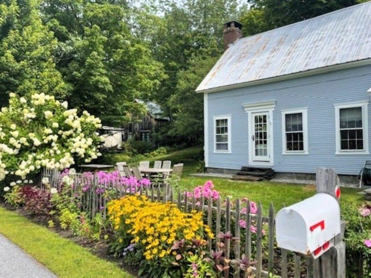 Impeccably landscaped gardens