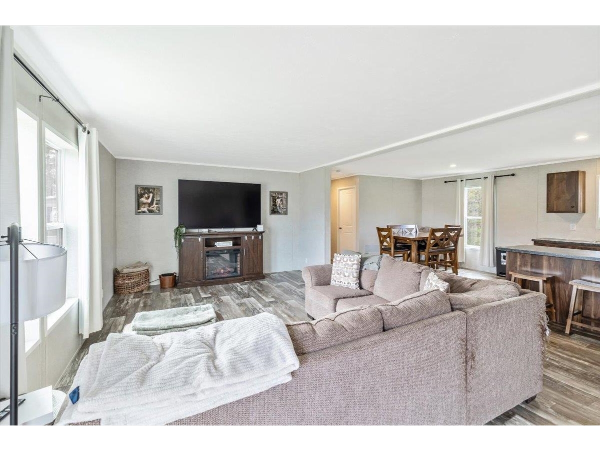 78 Lynn Lou Drive