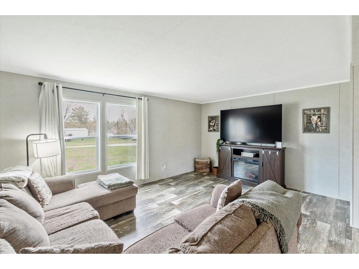 78 Lynn Lou Drive