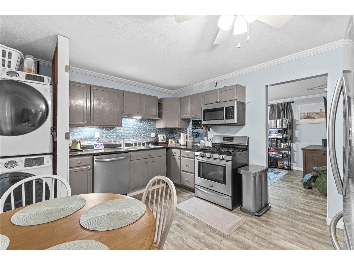 78 Sand Hill Road, Unit 27