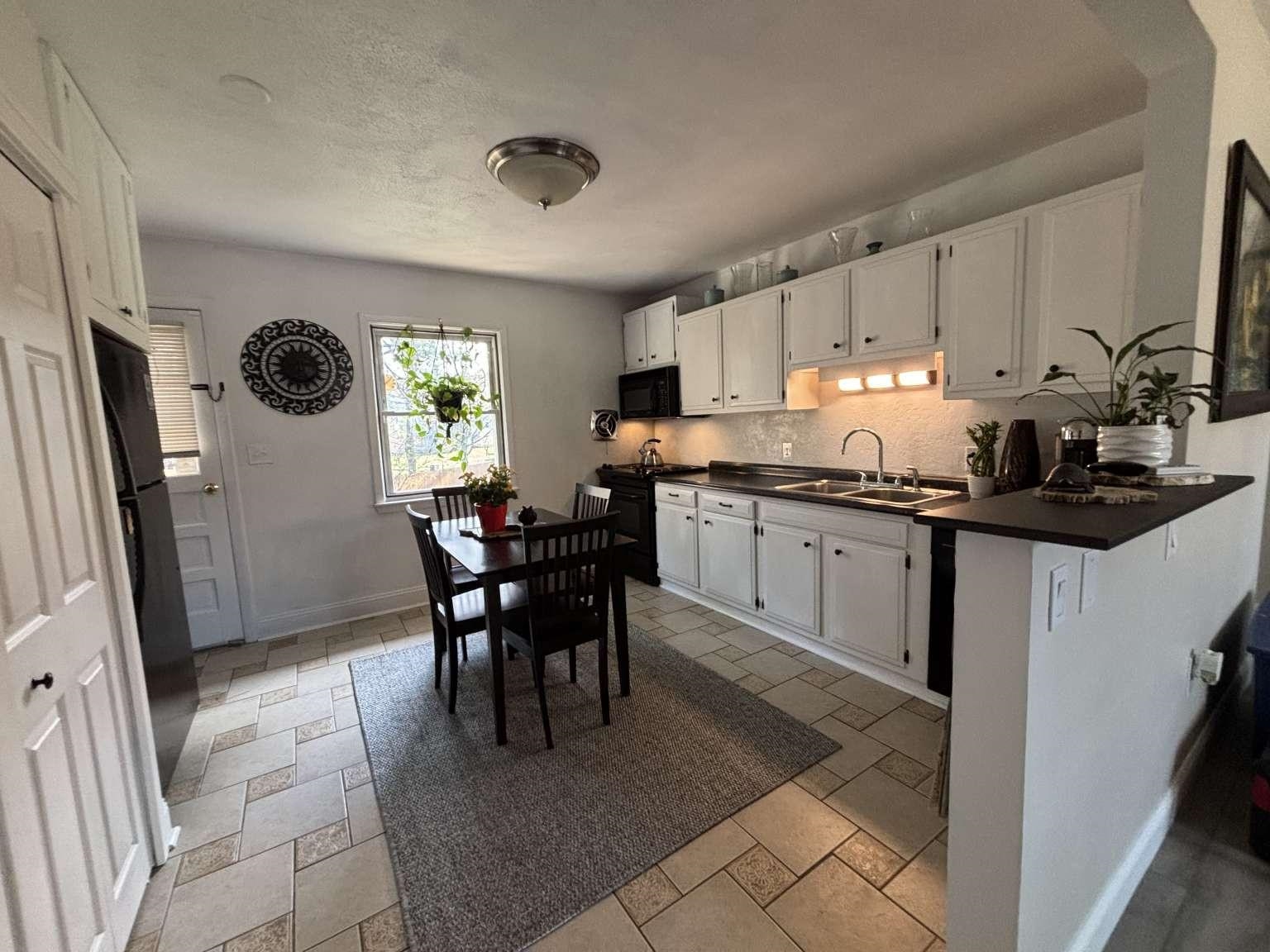78 Sandhill Road, Unit 14
