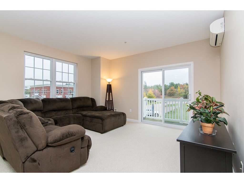 78 Severance Green, Unit 207