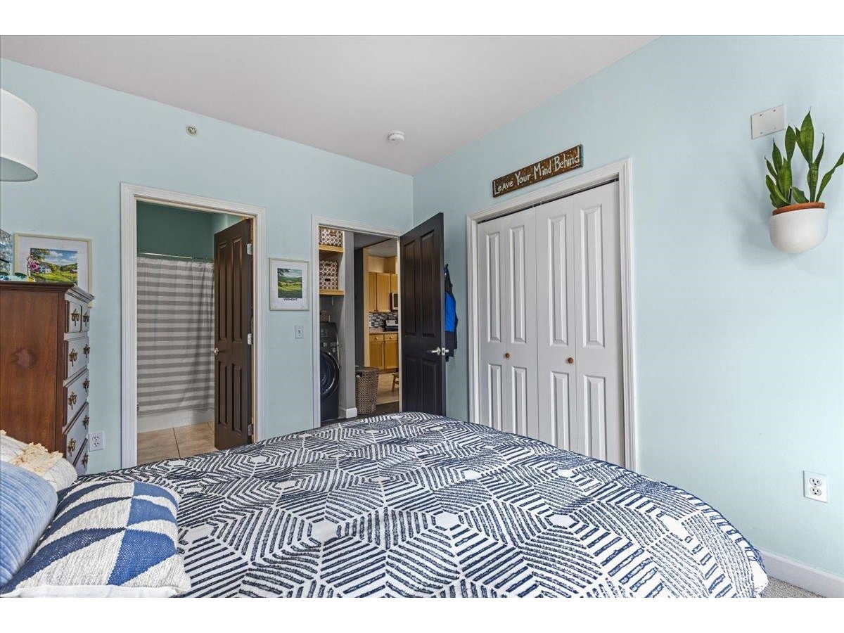 78 Severance Green, Unit 302