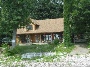 782 Holiday Point Rd.