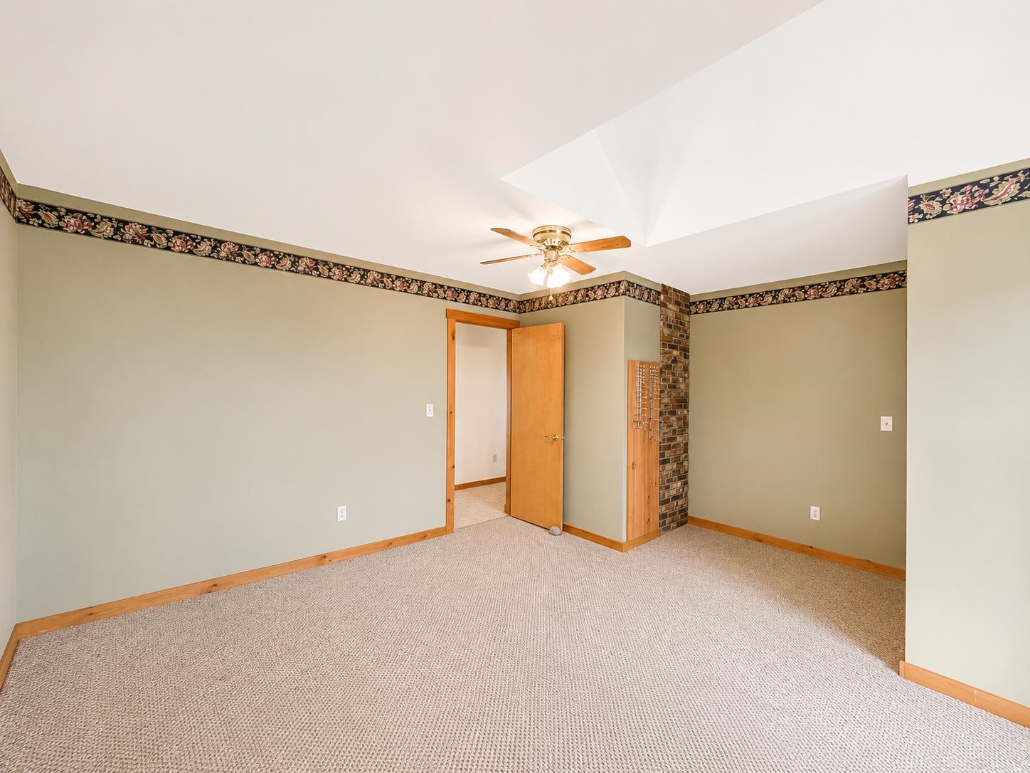 785 Leroux Road