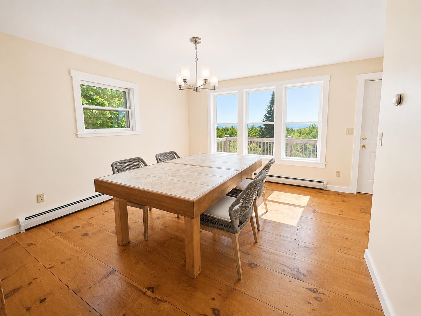 785 Leroux Road