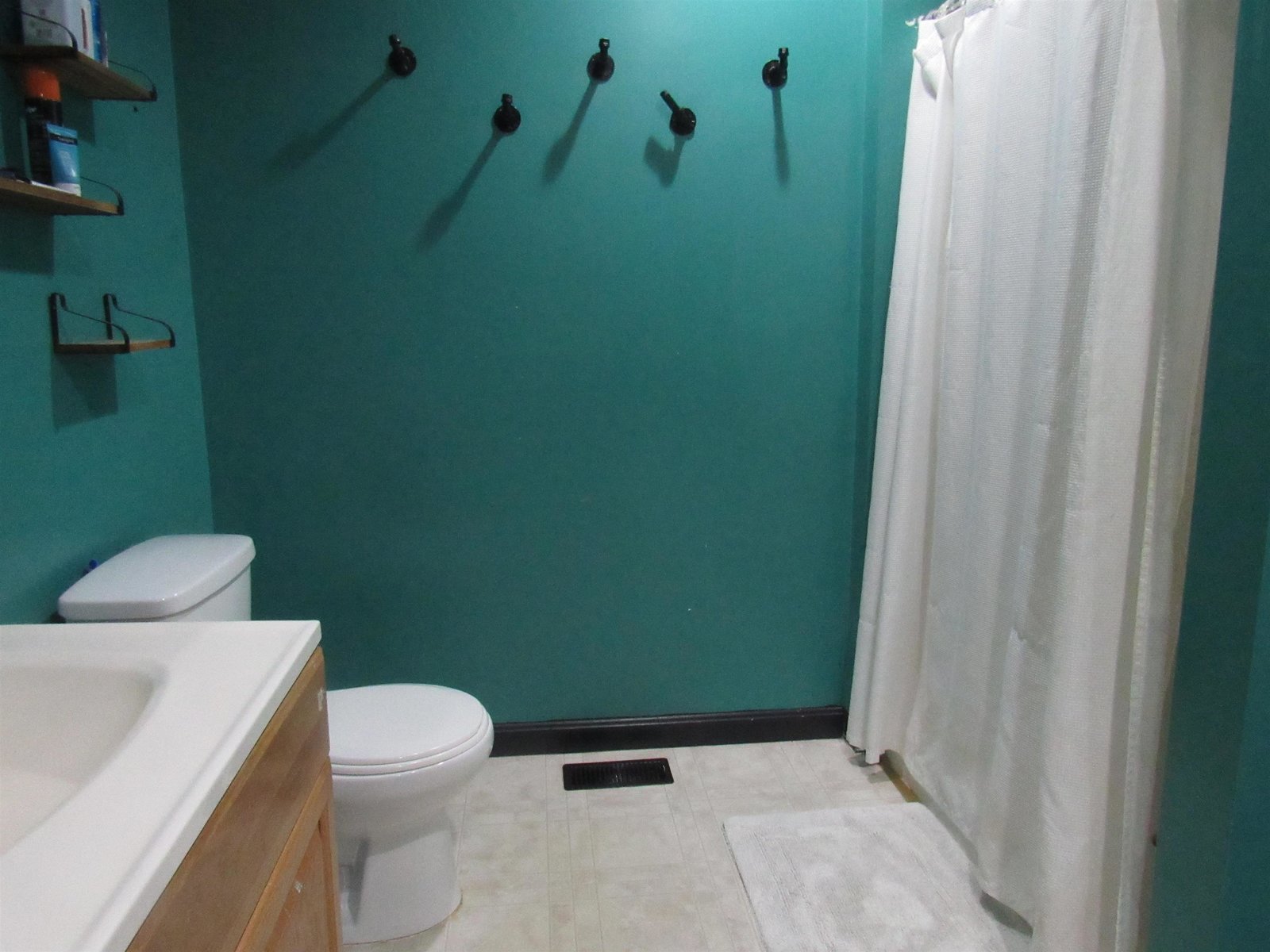 Unit 1 Level 2 Large Bath