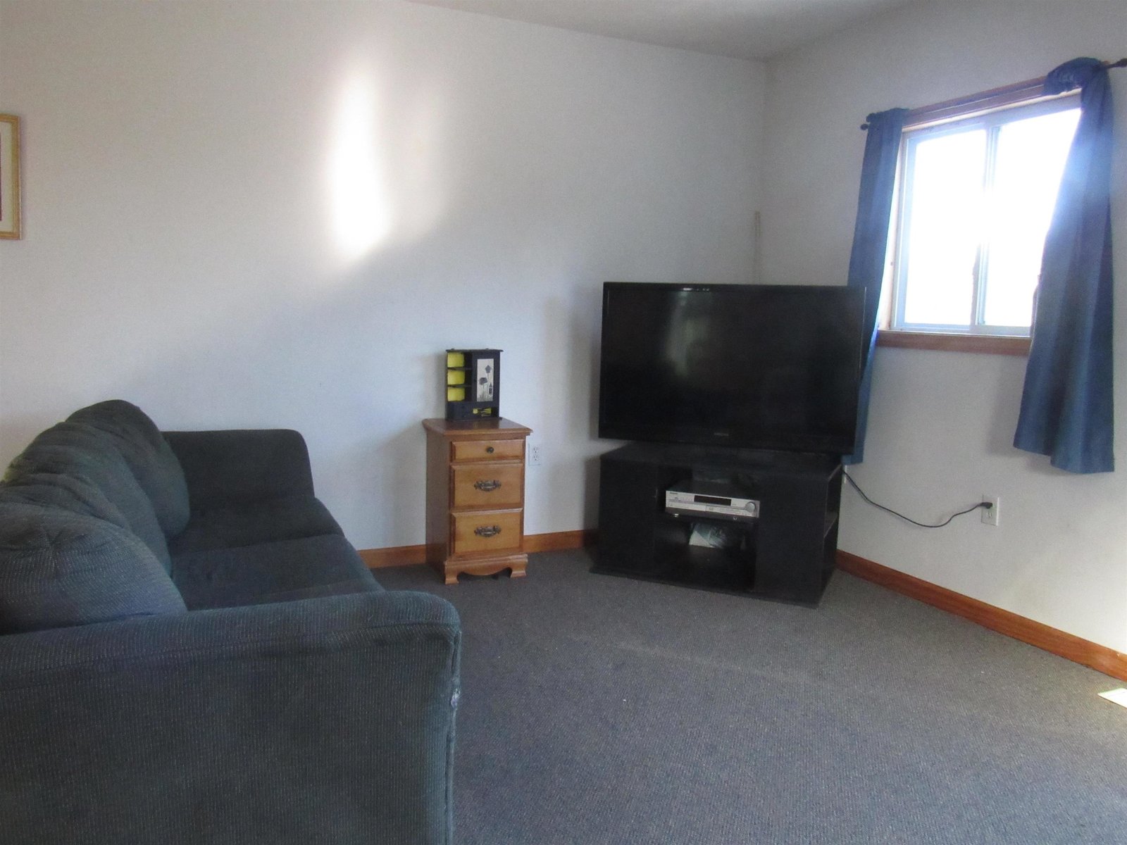 Unit 2 Level 2 Living Room