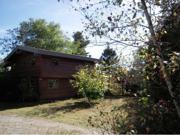 786 Pond Brook Rd