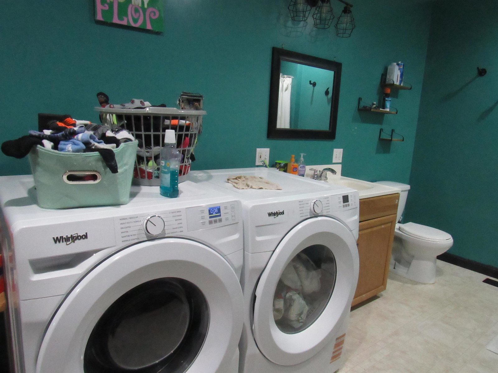 Unit 1 Laundry Hook Ups