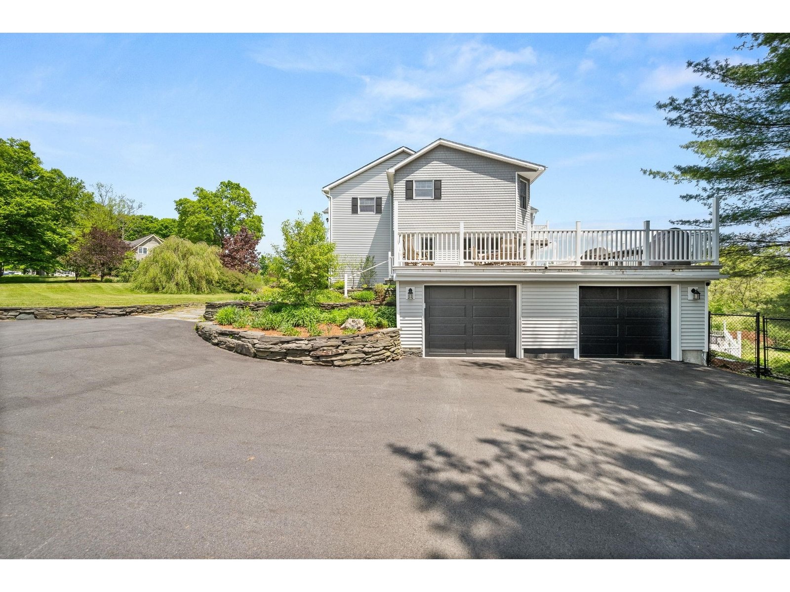 79 Apple Blossom Road