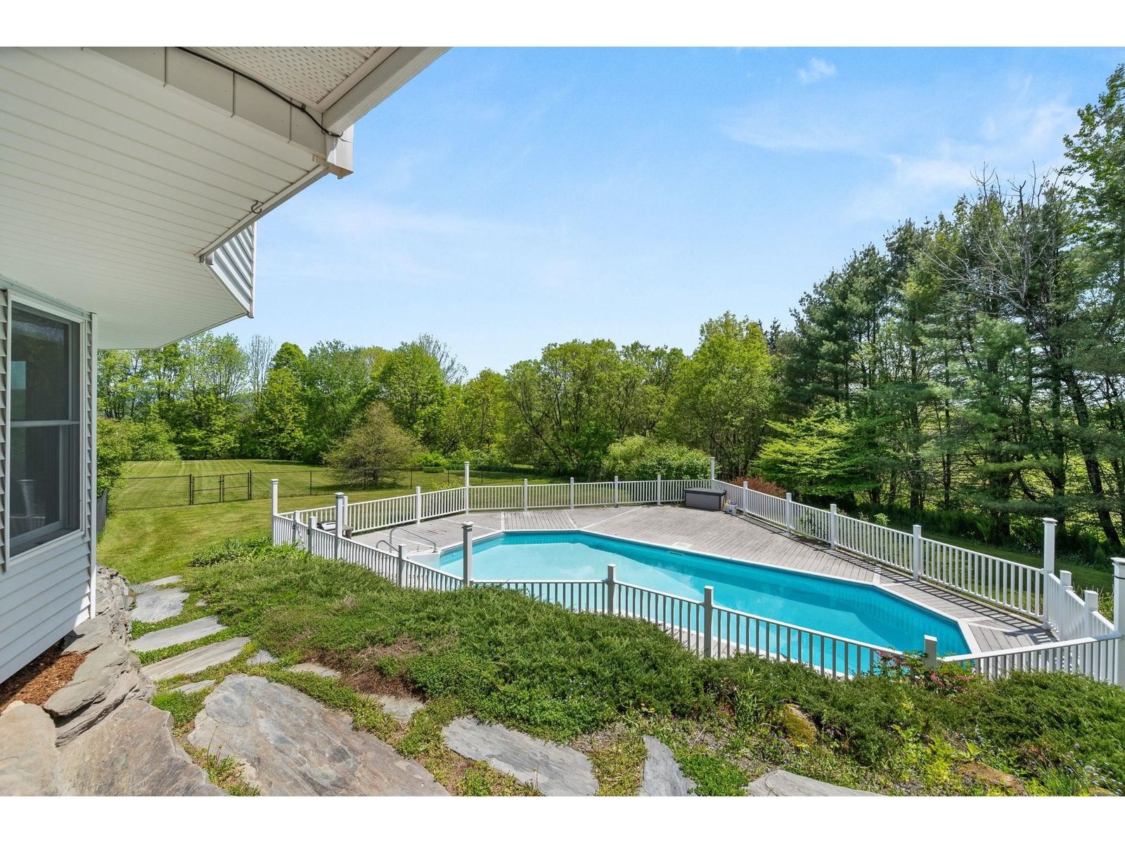 79 Apple Blossom Road