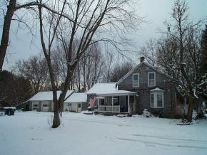 79 Center Rd