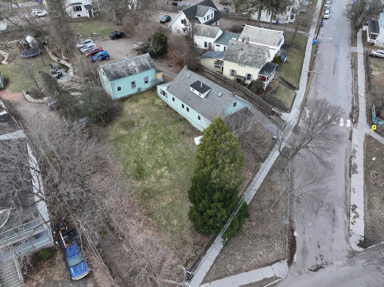 79 Chase Street