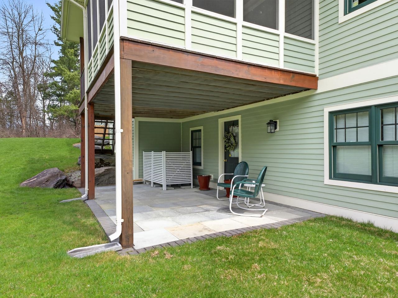 79 Featherbed Lane