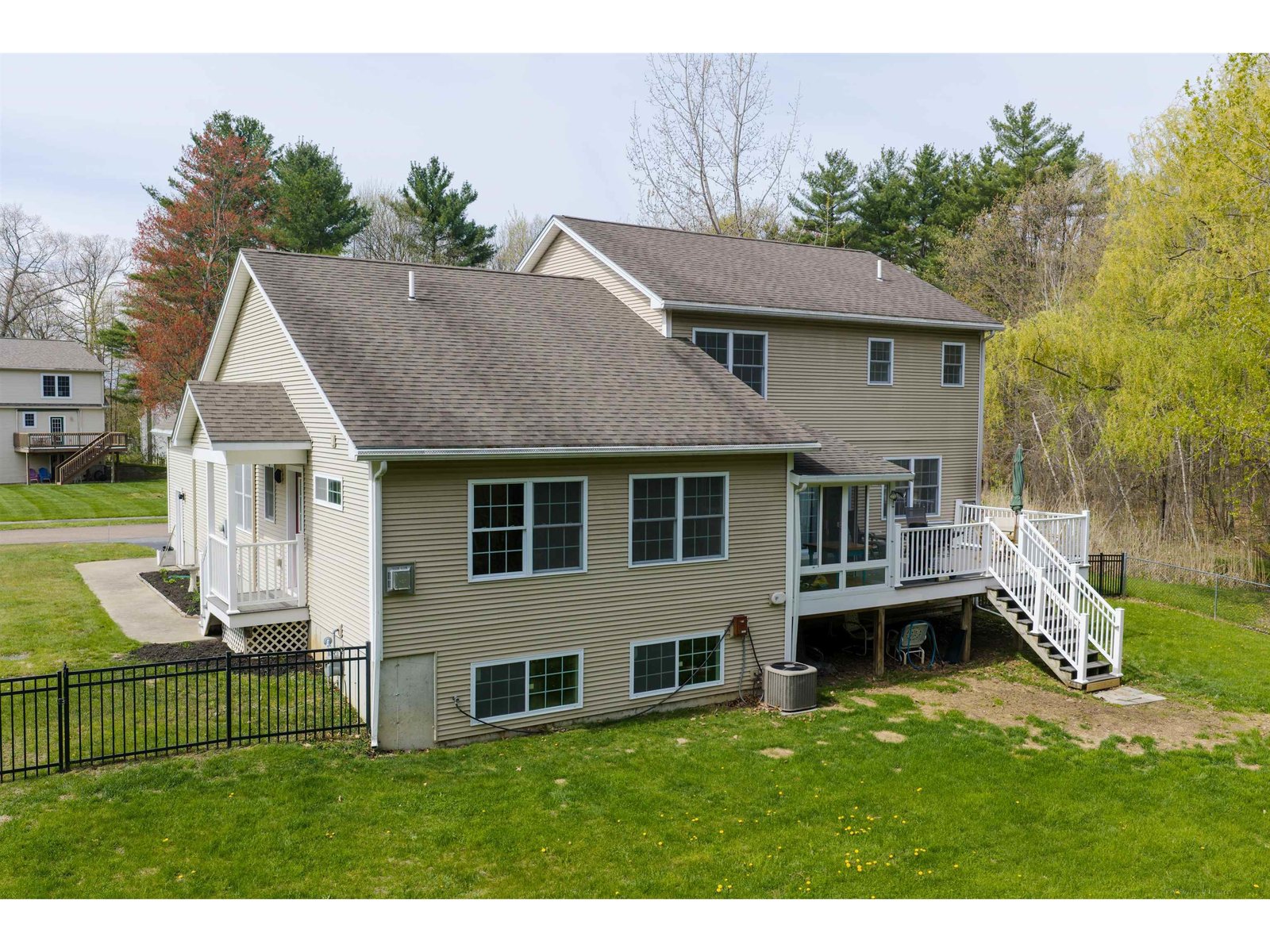 79 Fern Court