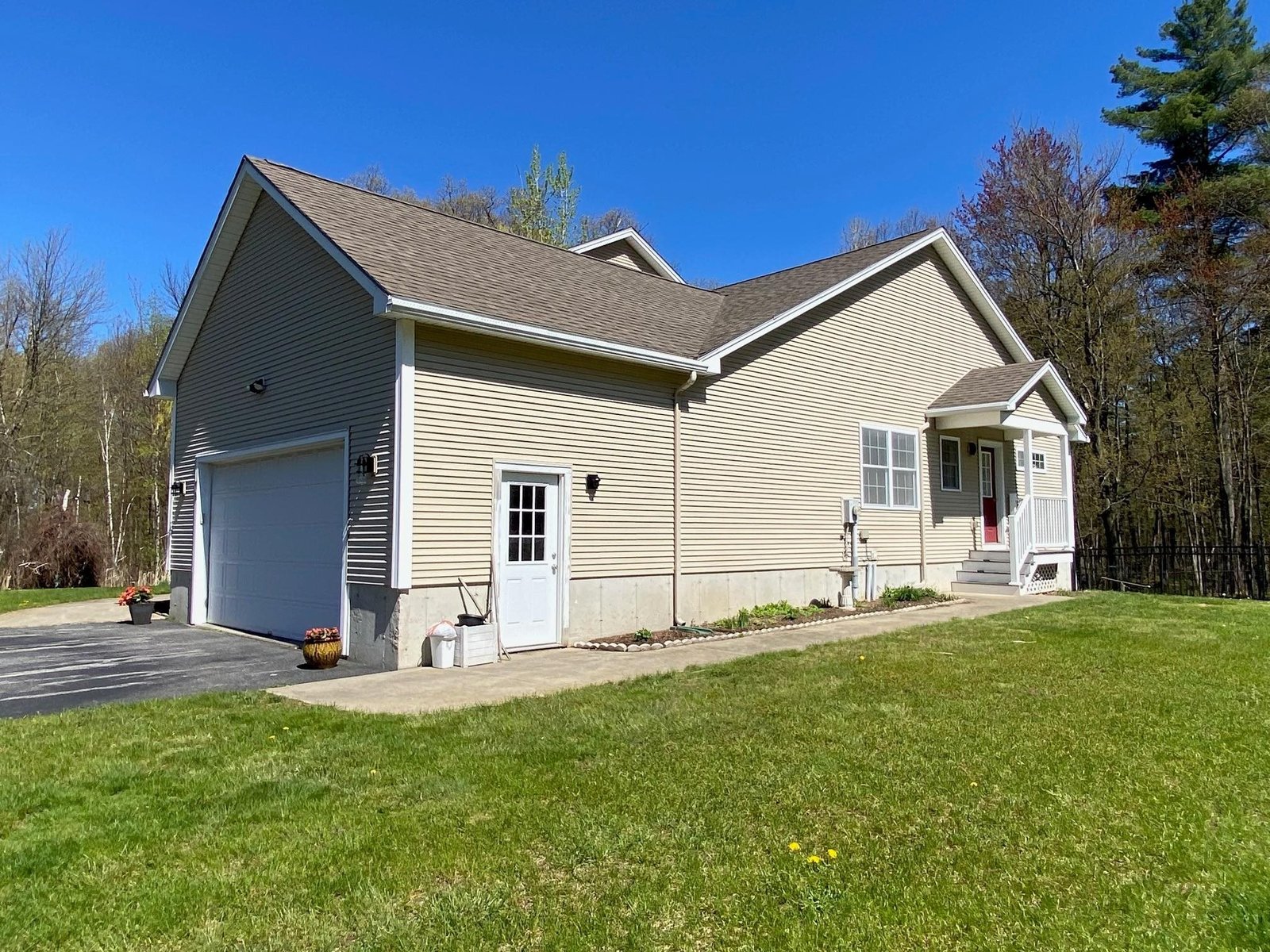 79 Fern Court