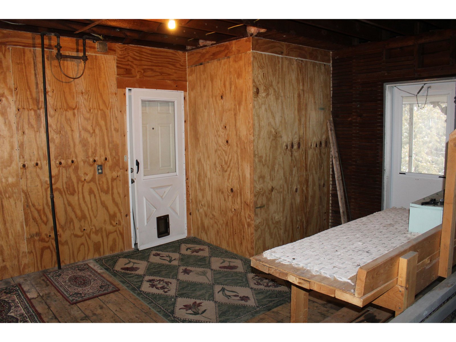 2nd floor storage/mud room