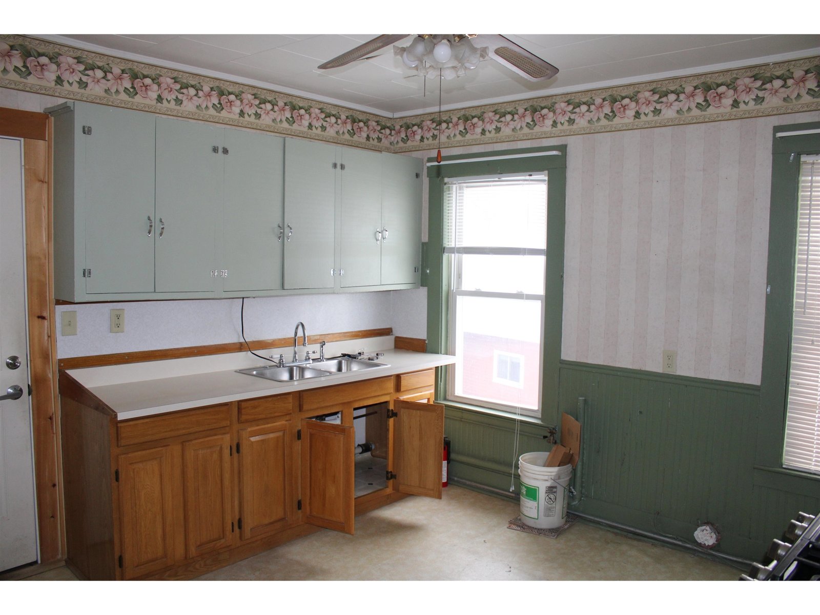 2nd floor kitchen