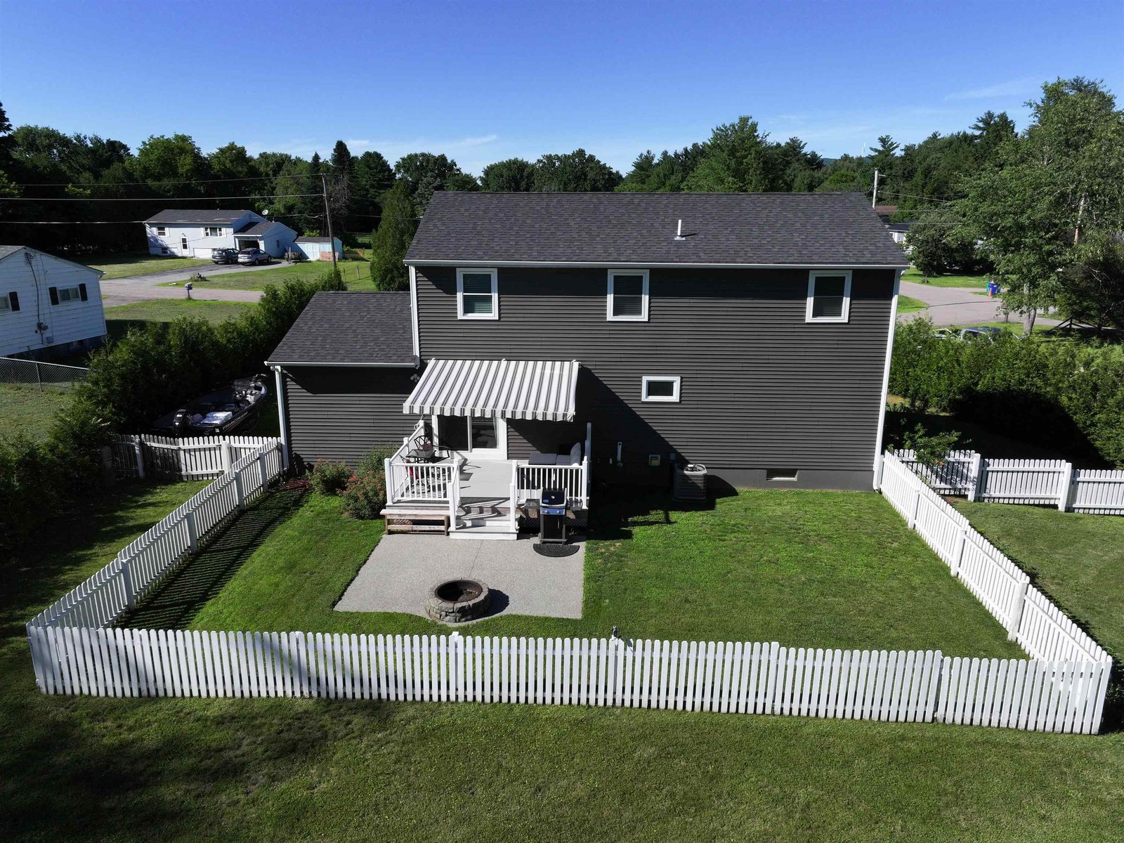 79 Meadow Road