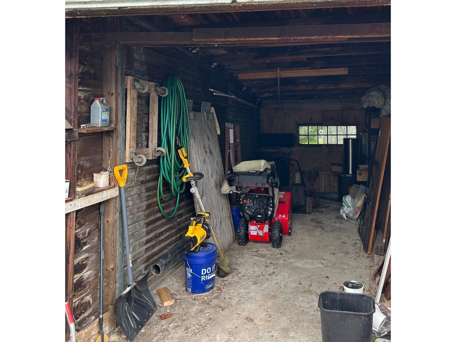 garage bay 1