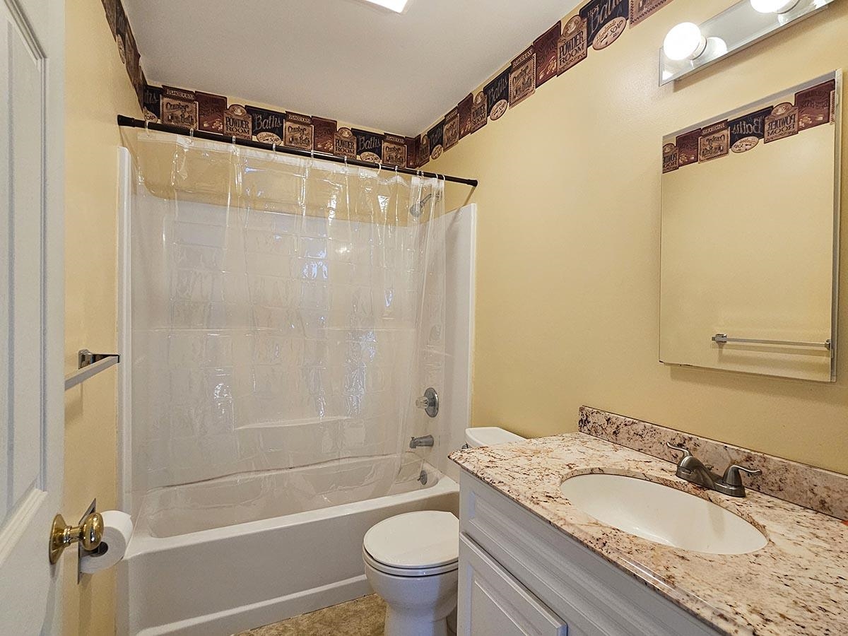 1st Floor Full Bathroom