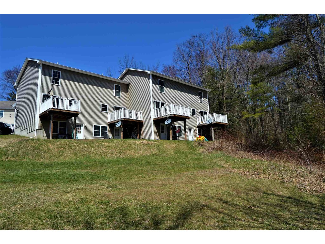 7B Pleasant Woods Road, Unit 102