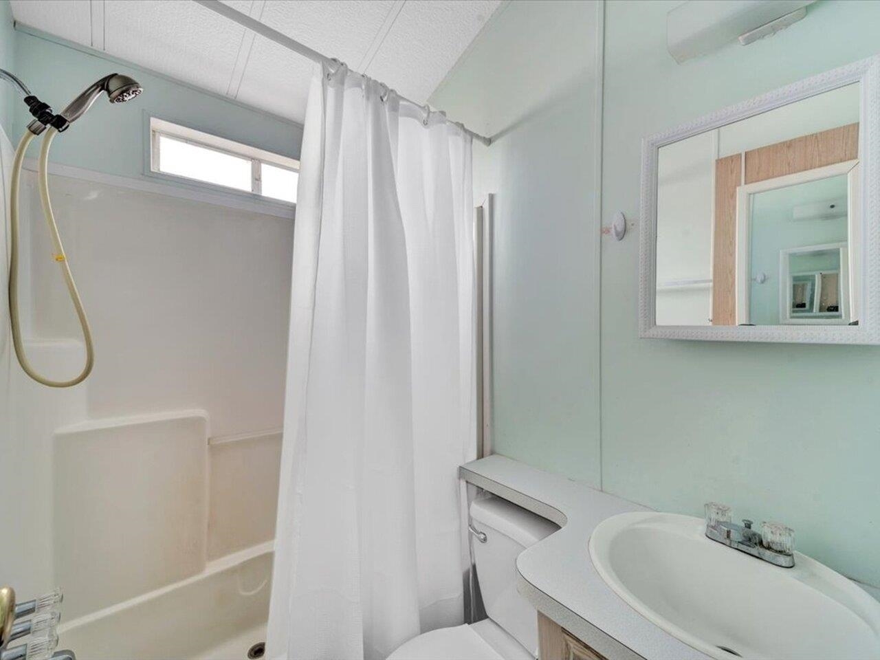 Full bathroom