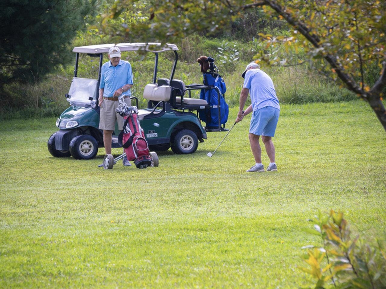 9-hole par-3 golf course