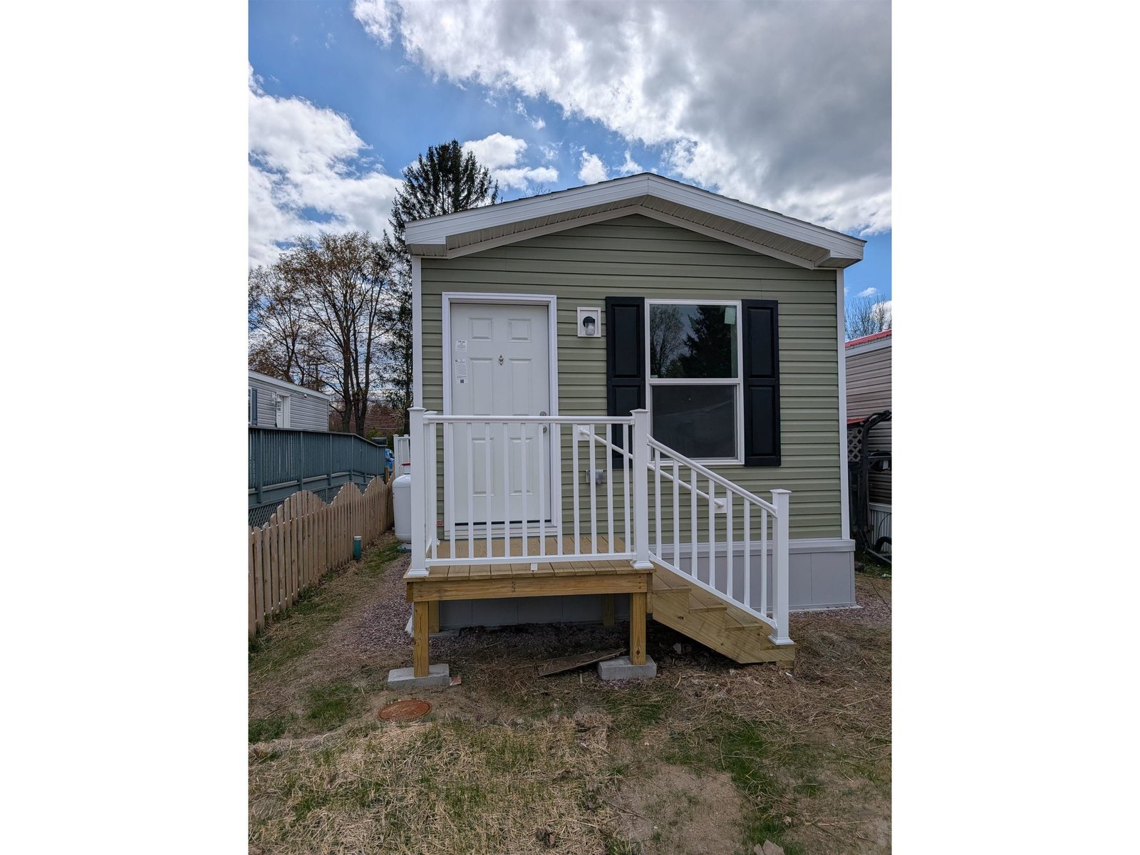 8 Avenue A, Unit 8 Ave A