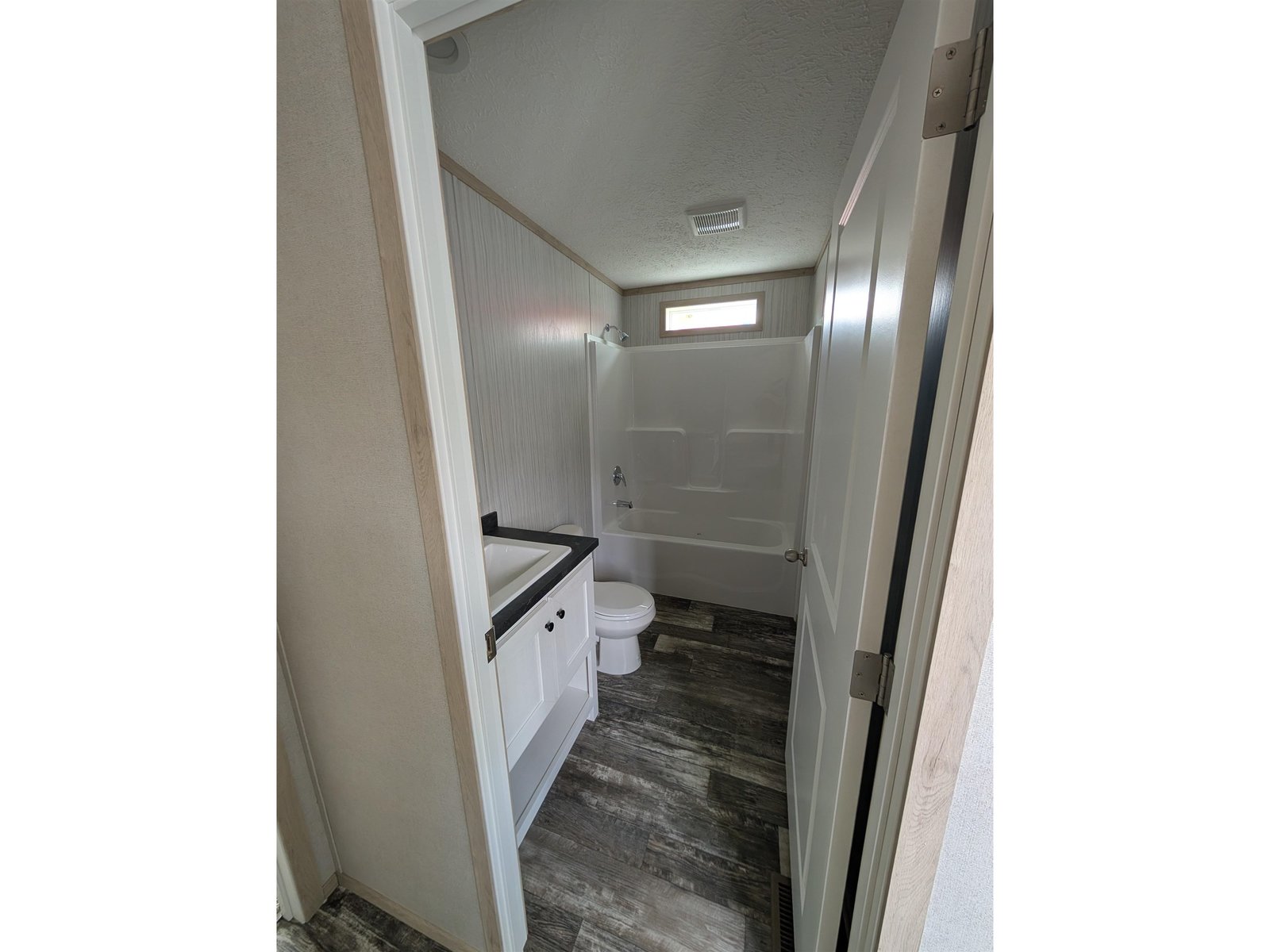 8 Avenue A, Unit 8 Ave A