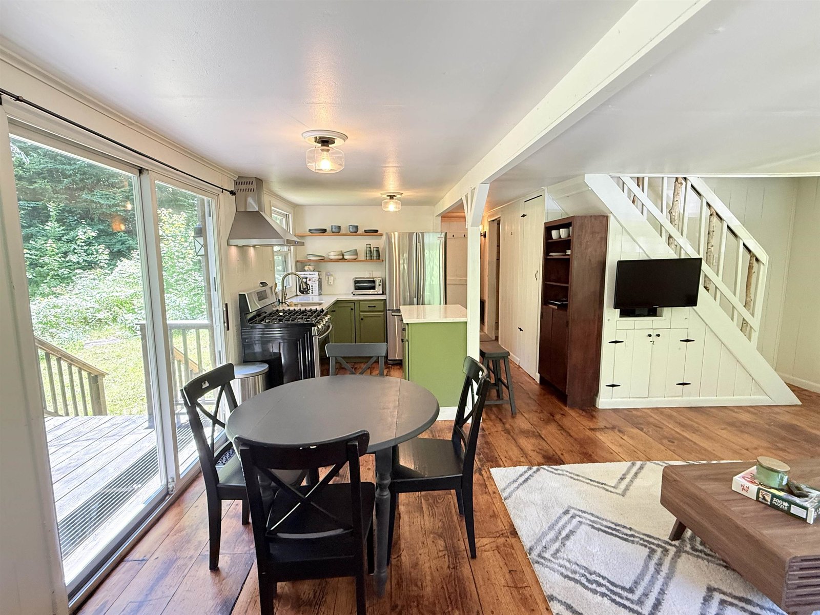 8 Beech Tree Lane