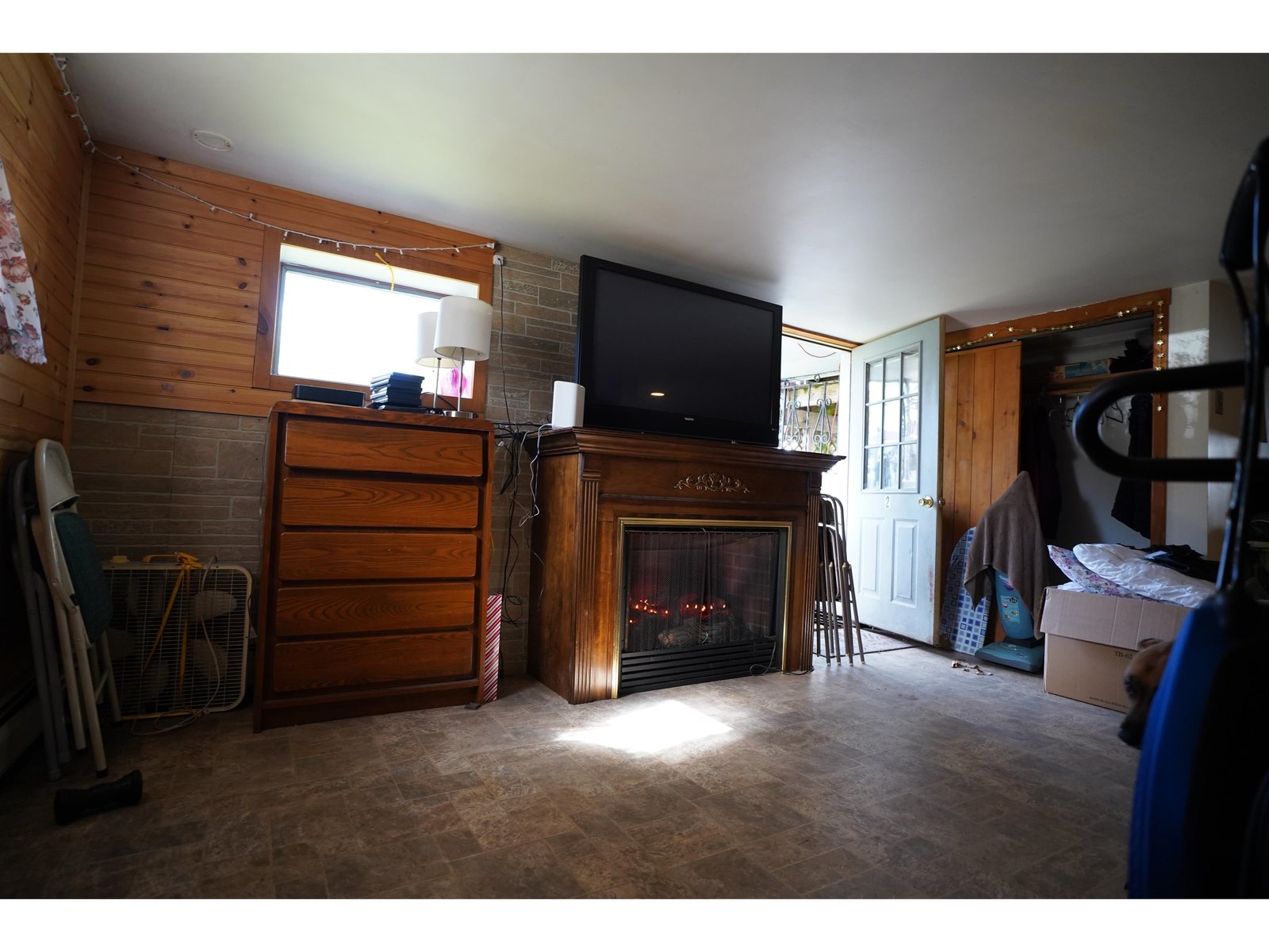 Unit2Livingroom