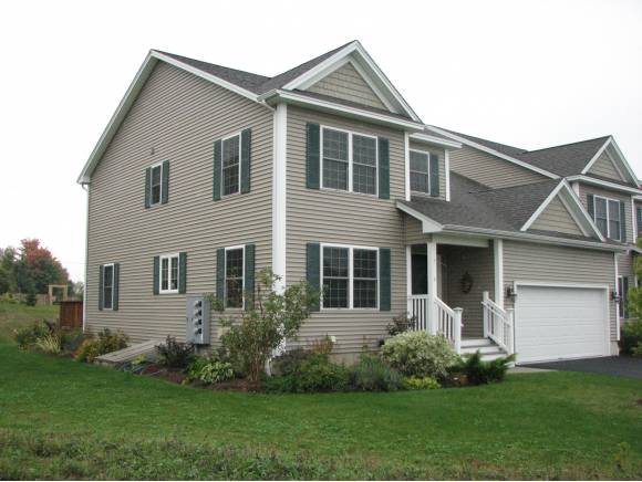 8 Brittany Lane, Unit 8