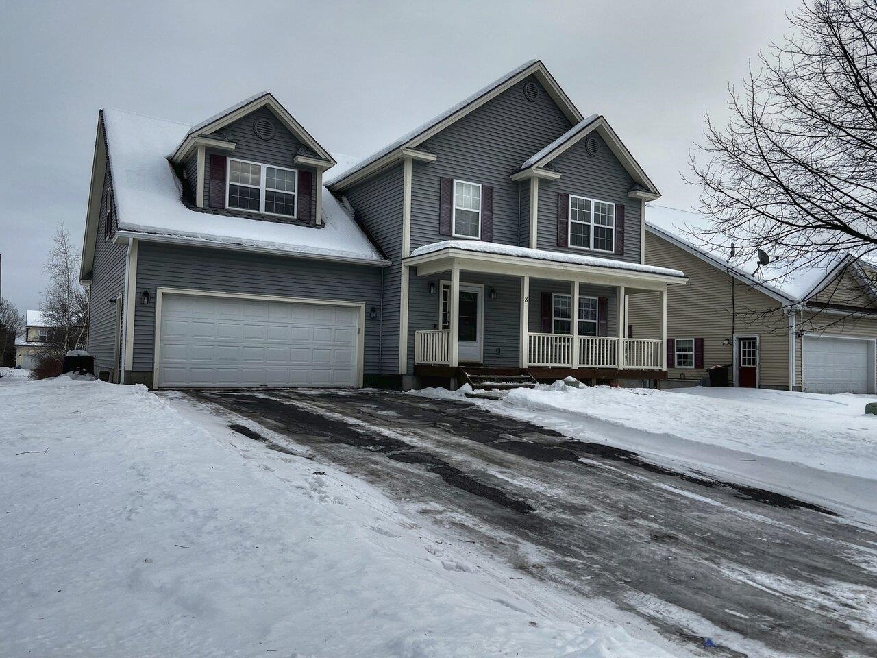 8 Cabot Court