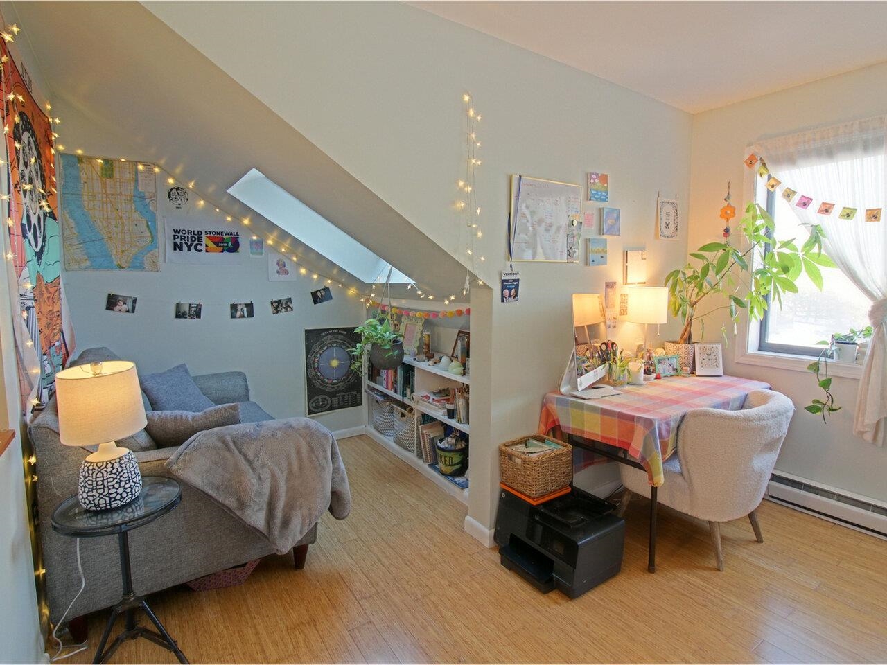 Fun Bonus Office Space