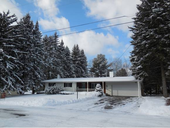 8 Clover Lane